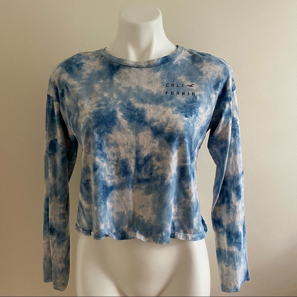 Hollister Graphic Crop Long Sleeve Shibori Tie Dye
